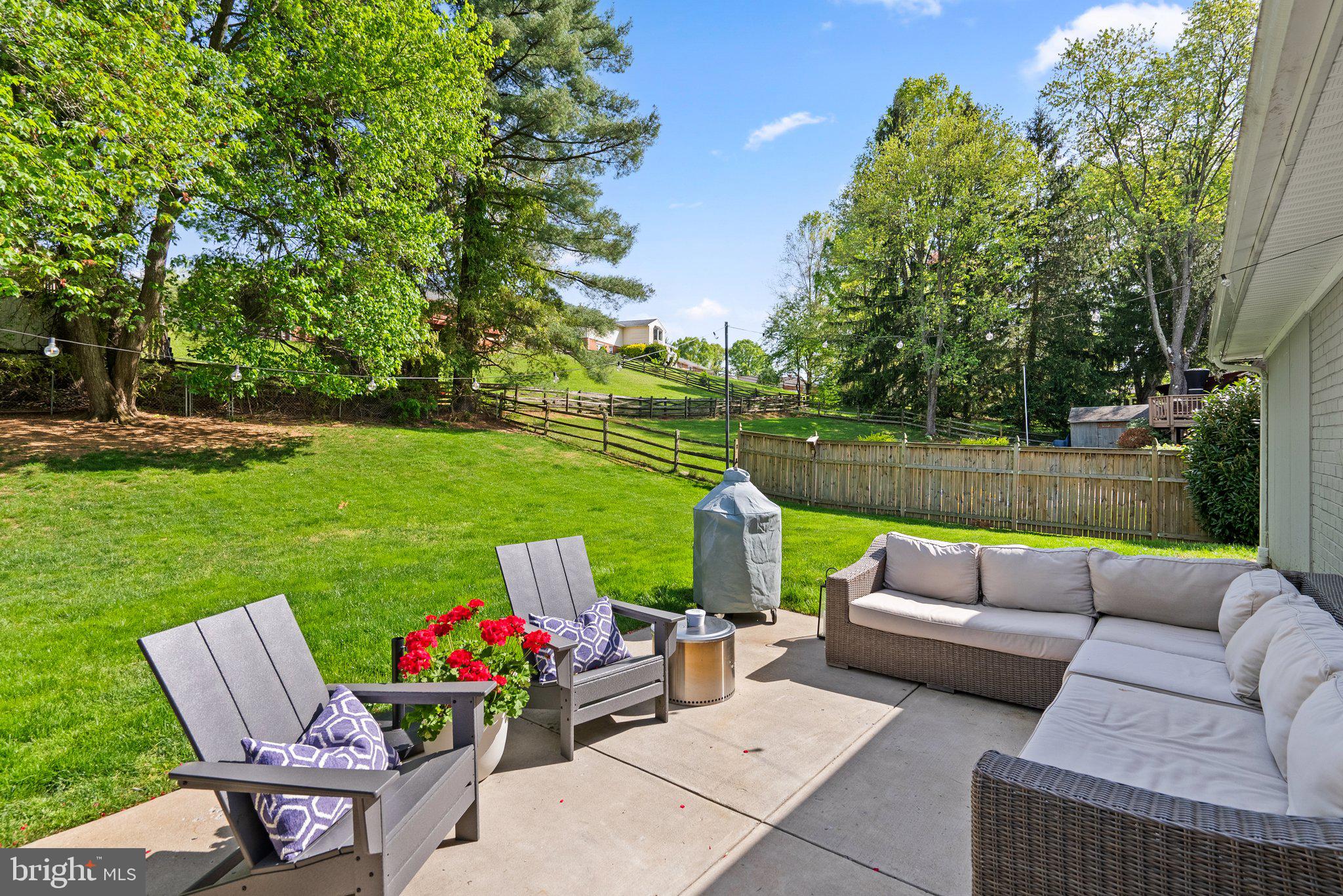 19617 Charline Manor Road Olney, MD 20832 - Photo 41 of 54 Perfect place for chatting