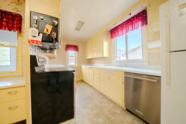 $310,000 | 201 East Minnesota Street, St. Joseph, MN 56374