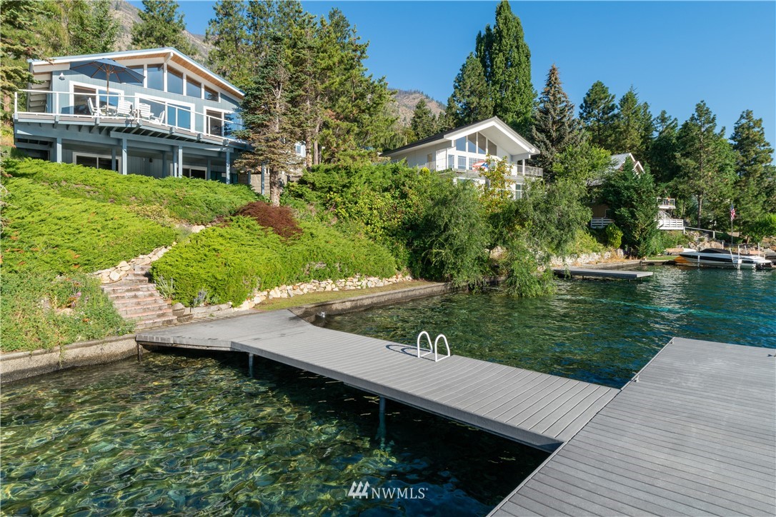 15102 South Lakeshore Road Chelan, WA 98816 - Photo 2 of 25 Gallery Image 2