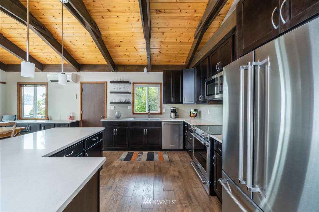 15102 South Lakeshore Road Chelan, WA 98816 - Photo 15 of 25 Gallery Image 15