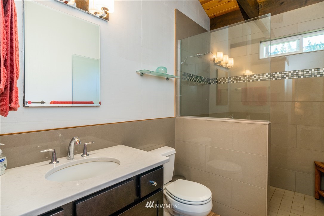 15102 South Lakeshore Road Chelan, WA 98816 - Photo 19 of 25 Gallery Image 19