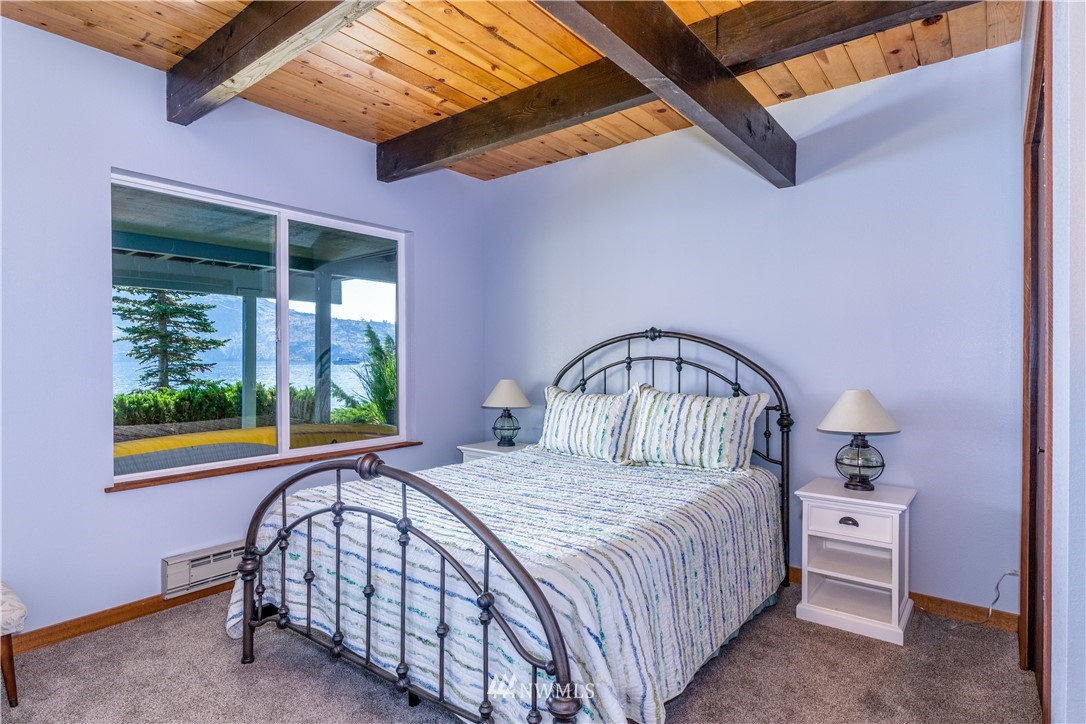 15102 South Lakeshore Road Chelan, WA 98816 - Photo 22 of 25 Gallery Image 22