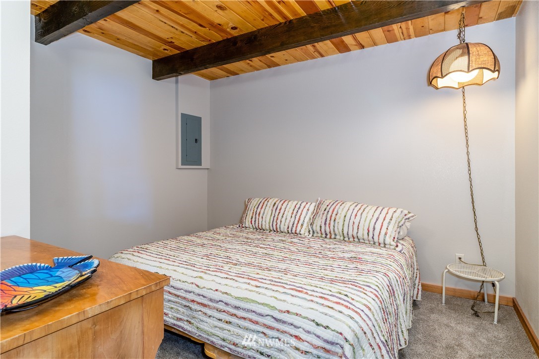 15102 South Lakeshore Road Chelan, WA 98816 - Photo 24 of 25 Gallery Image 24