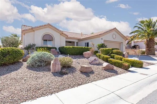 $2,499 | 10709 Shackleton Drive, Las Vegas, NV 89134