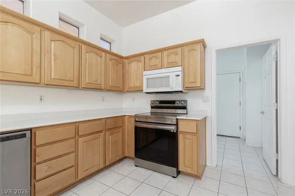 $2,499 | 10709 Shackleton Drive, Las Vegas, NV 89134