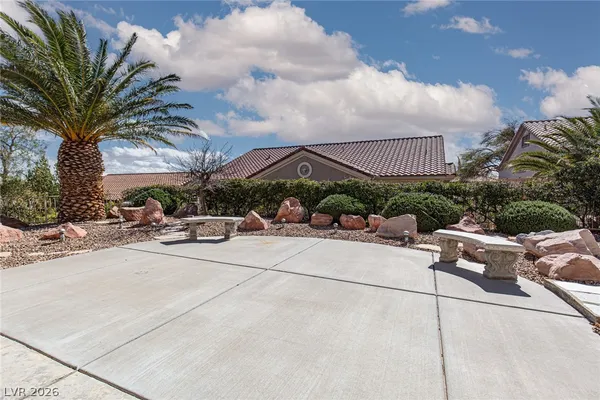 $2,499 | 10709 Shackleton Drive, Las Vegas, NV 89134