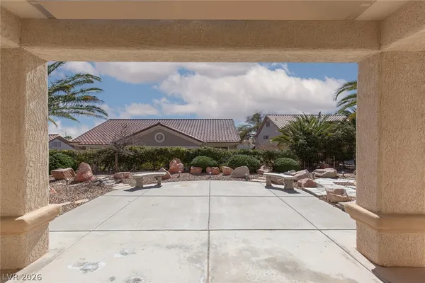 $2,499 | 10709 Shackleton Drive, Las Vegas, NV 89134