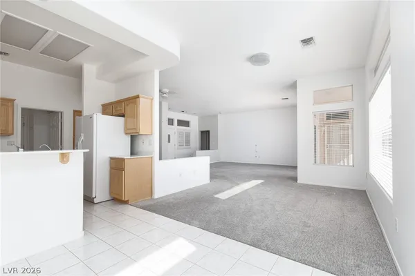 $2,499 | 10709 Shackleton Drive, Las Vegas, NV 89134