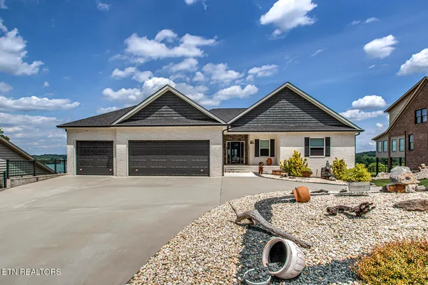 $1,150,000 | 205 Waters Edge Way, Lenoir City, TN 37771