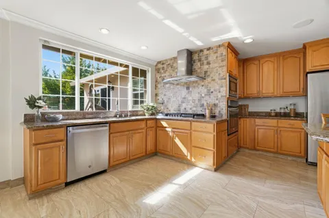 $1,999,888 | 6141 Royal Acorn Place, San Jose, CA 95120