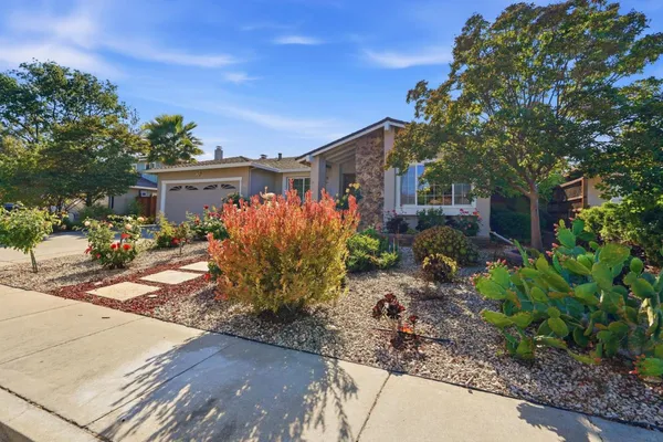 $1,999,888 | 6141 Royal Acorn Place, San Jose, CA 95120