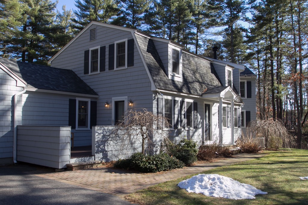 132 Cold Spring Road Westford, MA 01886 - Photo 3 of 30 Gallery Image 3