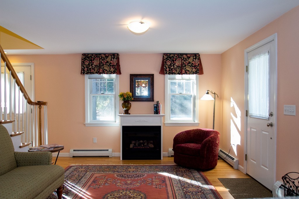 132 Cold Spring Road Westford, MA 01886 - Photo 8 of 30 Gallery Image 8