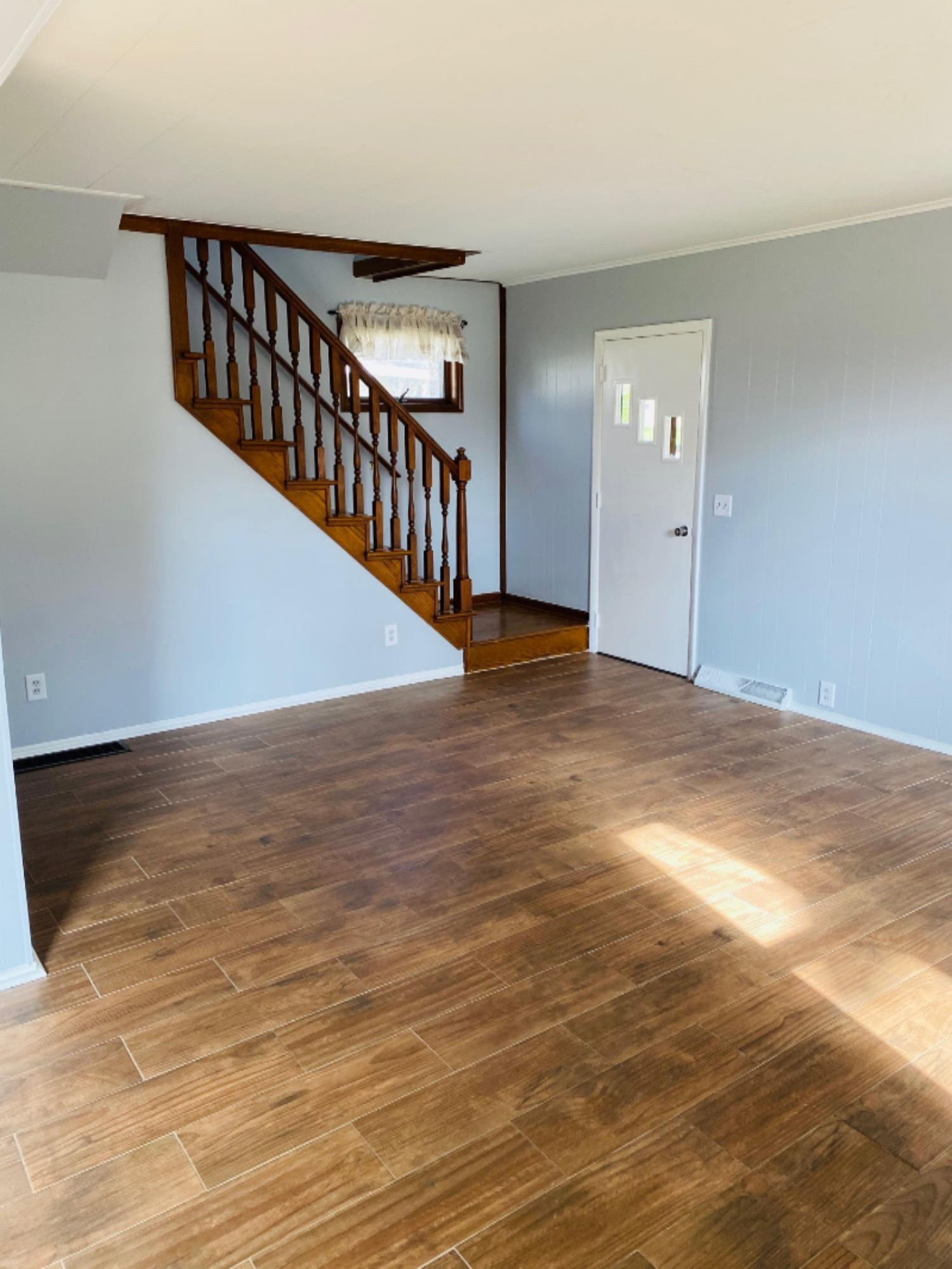 220 West Riverside Drive Ionia, MI 48846 - Photo 9 of 22 IMG_1510