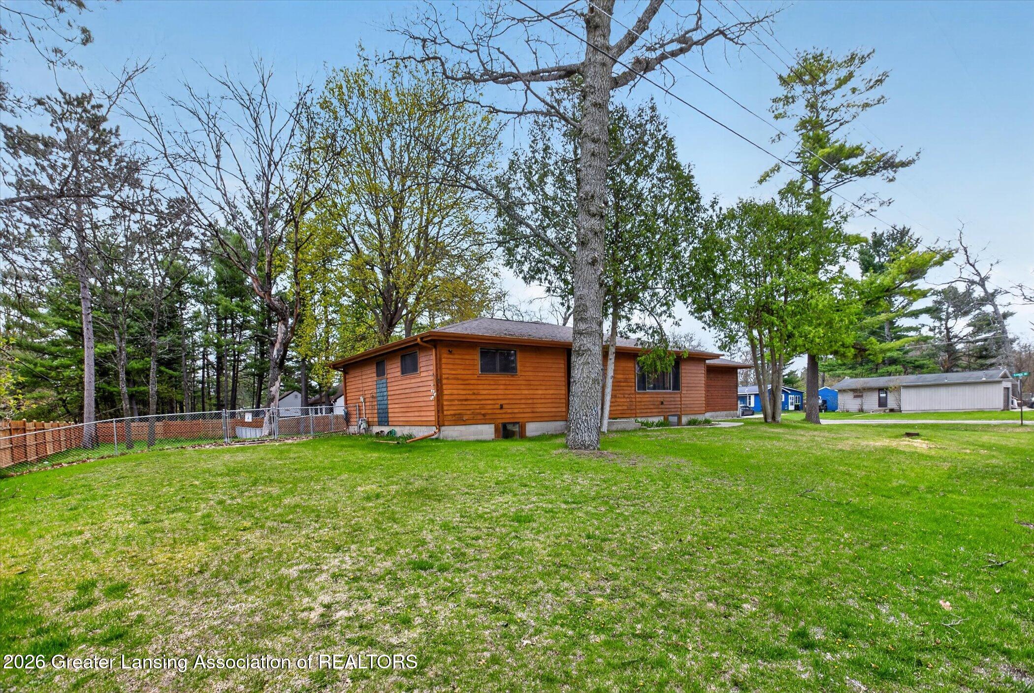 6440 Richard Road Grayling, MI 49738 - Photo 4 of 47 04-6440-Richard-Rd-Windowstill