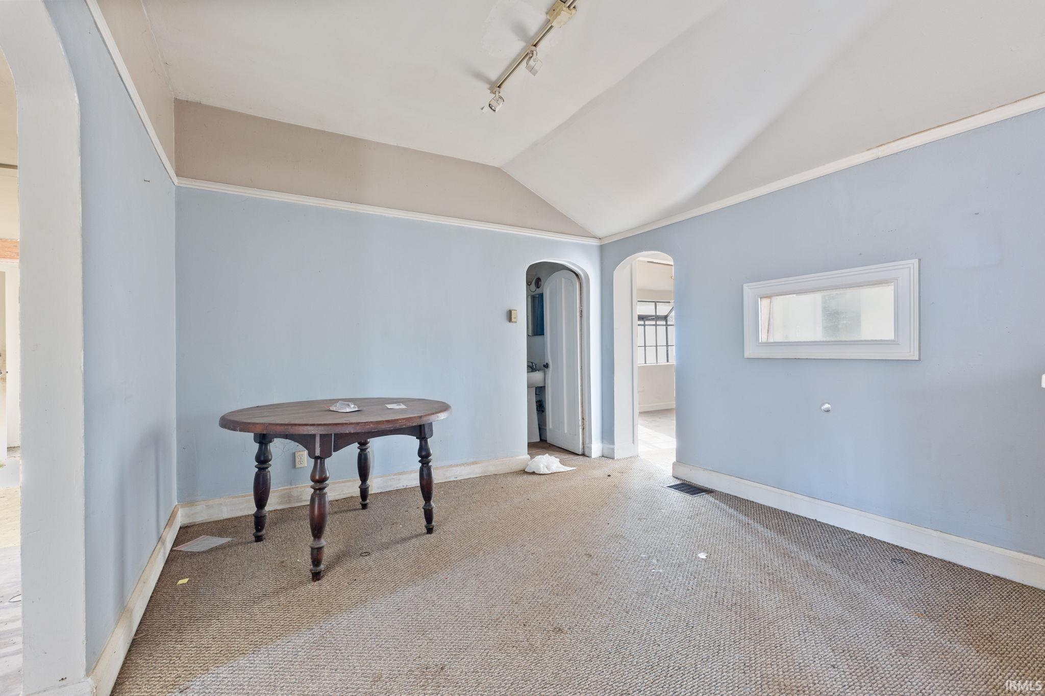 3434 North Russell Road Bloomington, IN 47408 - Photo 9 of 29 Gallery Image 9