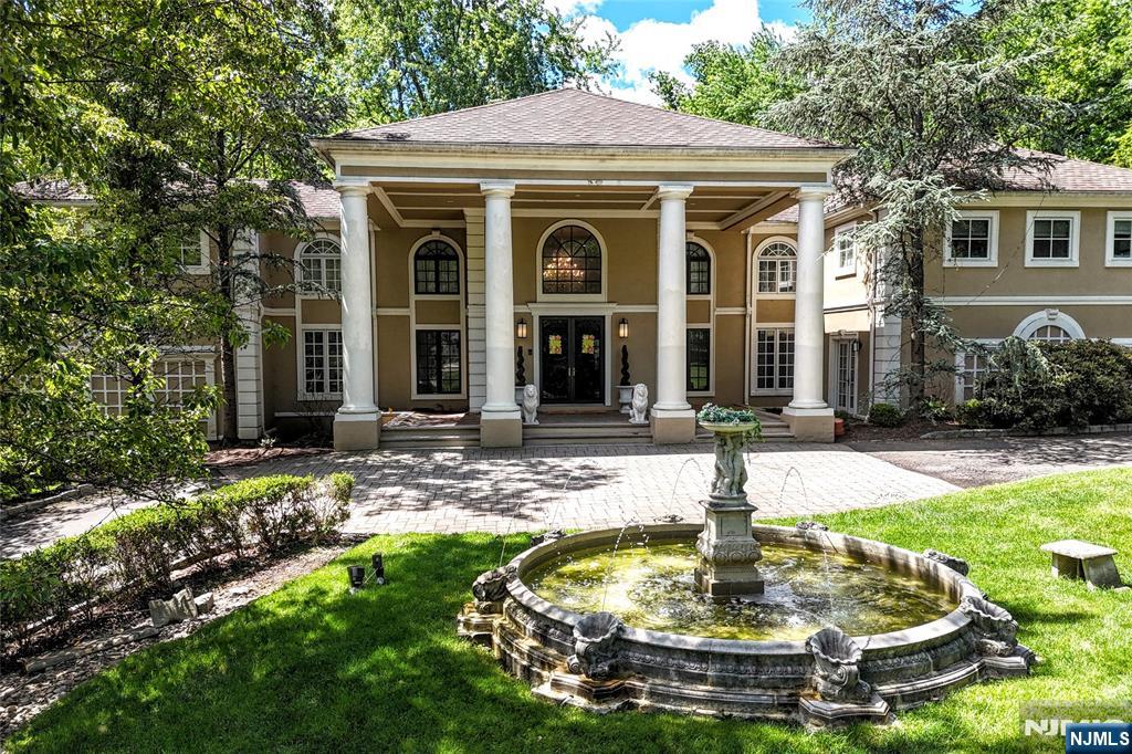 24 Wildwood Road Saddle River, NJ 07458 - Photo 3 of 27