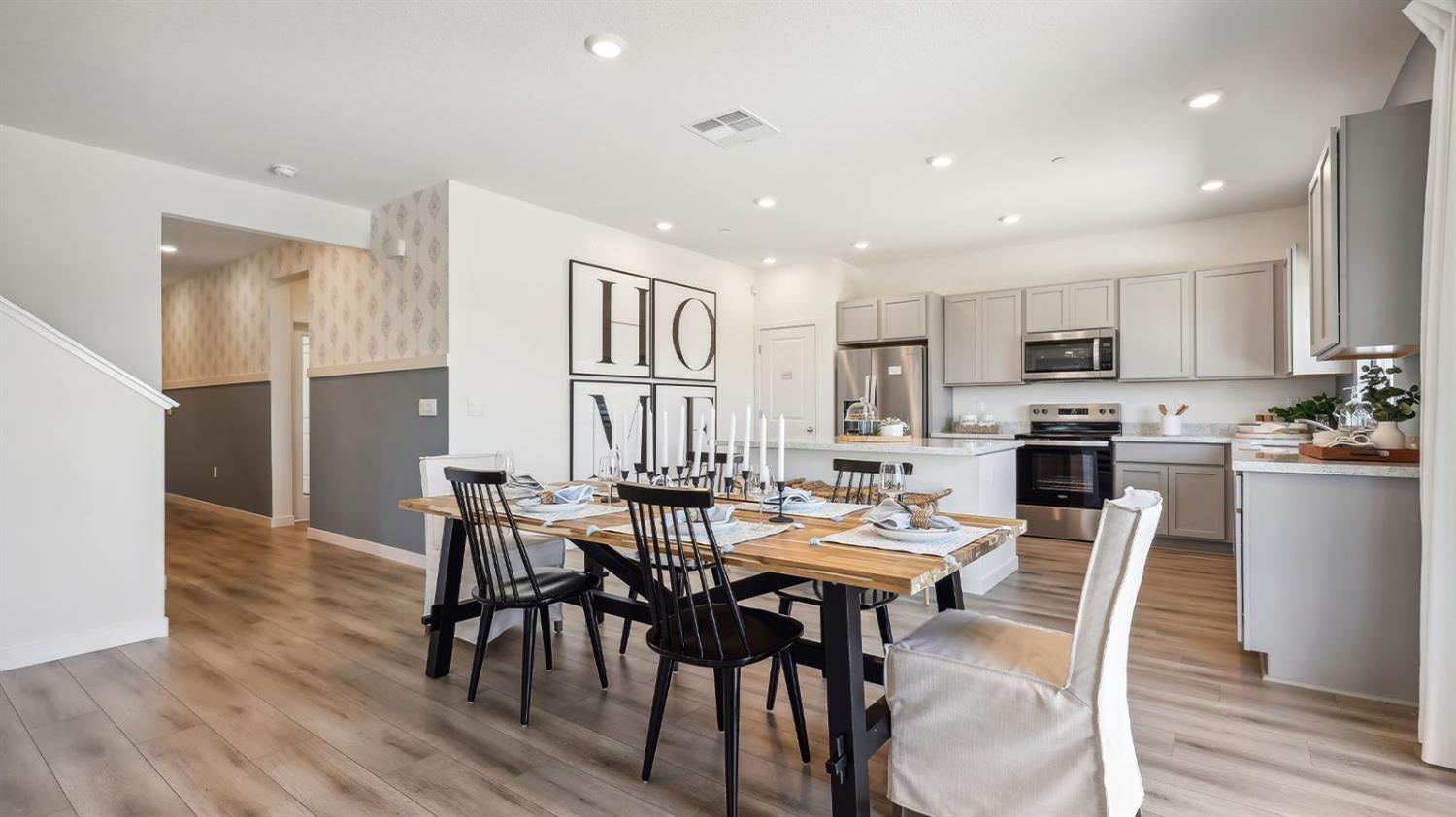 8033 Trapper Rnch Road Roseville, CA 95747 - Photo 4 of 20