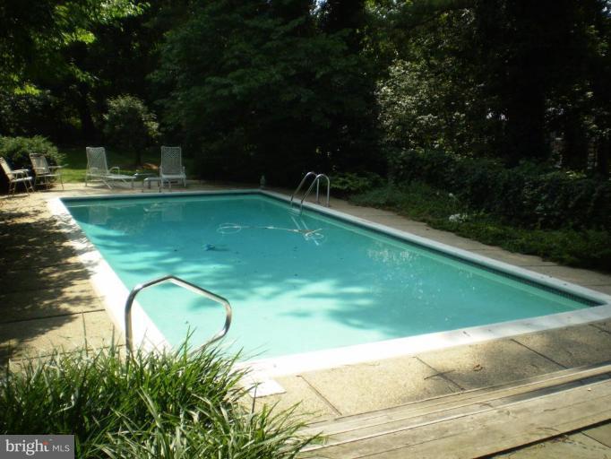 1930 Old Court Road Towson, MD 21093 - Photo 27 of 30 Swimming Pool