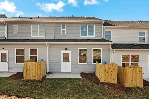 $2,250 | 1150 Hunter Trail, Unit ELDERFLOWER, Acworth, GA 30102