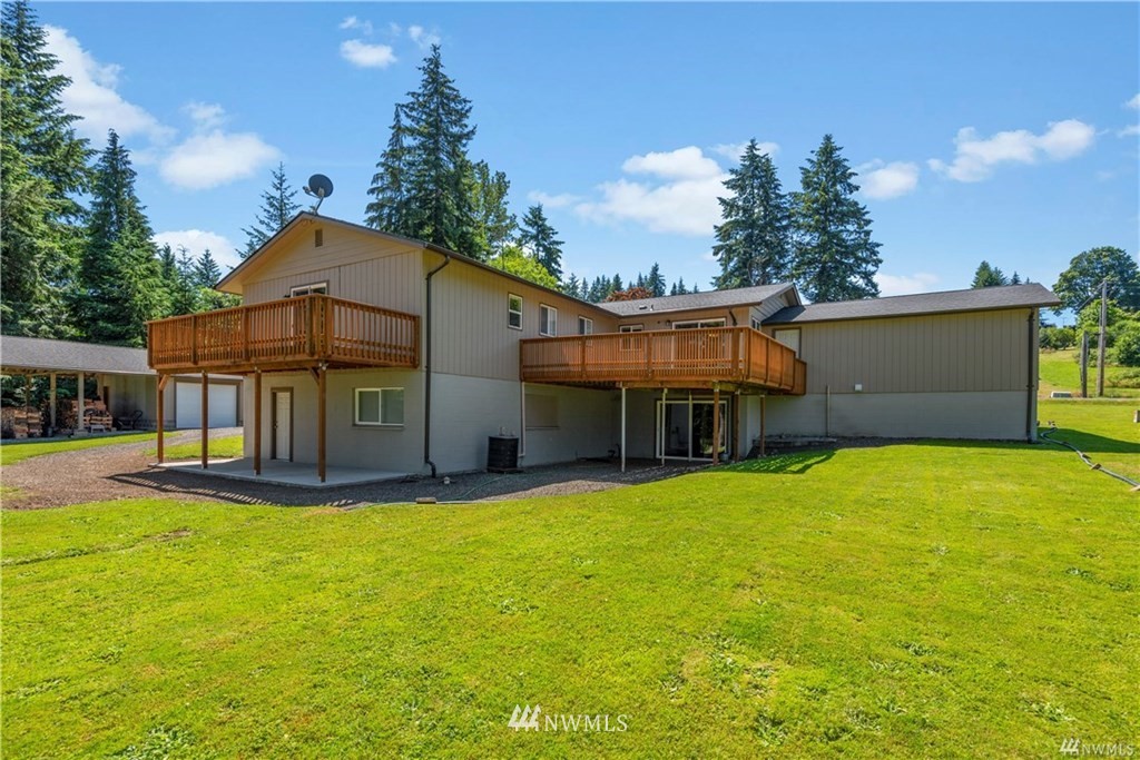 823 Si Town Road Castle Rock, WA 98611 - Photo 6 of 16 Gallery Image 6