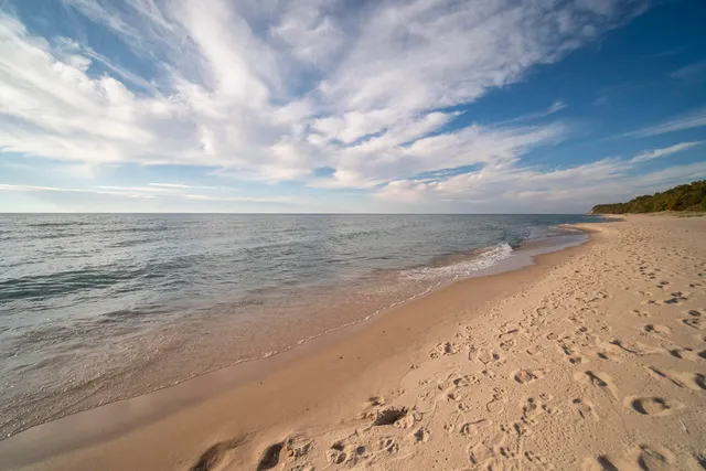 $650,000 | Lakeview Road, Bear Lake, MI 49614