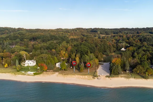 $650,000 | Lakeview Road, Bear Lake, MI 49614