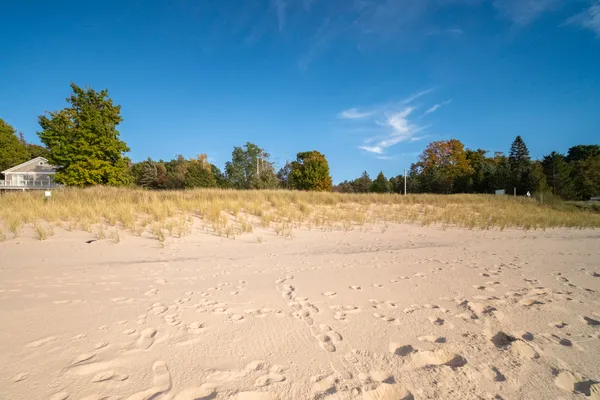 $650,000 | Lakeview Road, Bear Lake, MI 49614