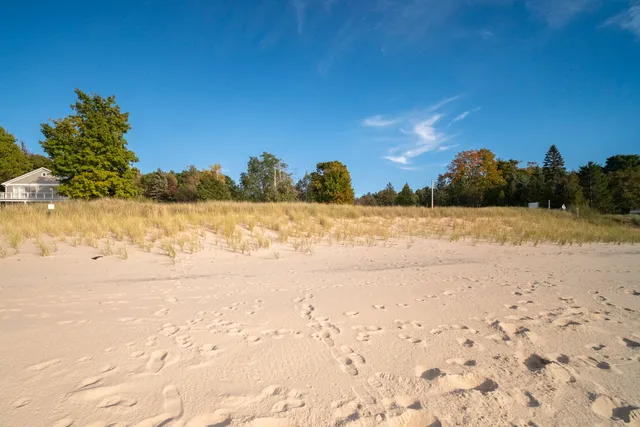 $650,000 | Lakeview Road, Bear Lake, MI 49614