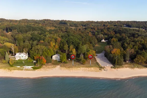 $650,000 | Lakeview Road, Bear Lake, MI 49614