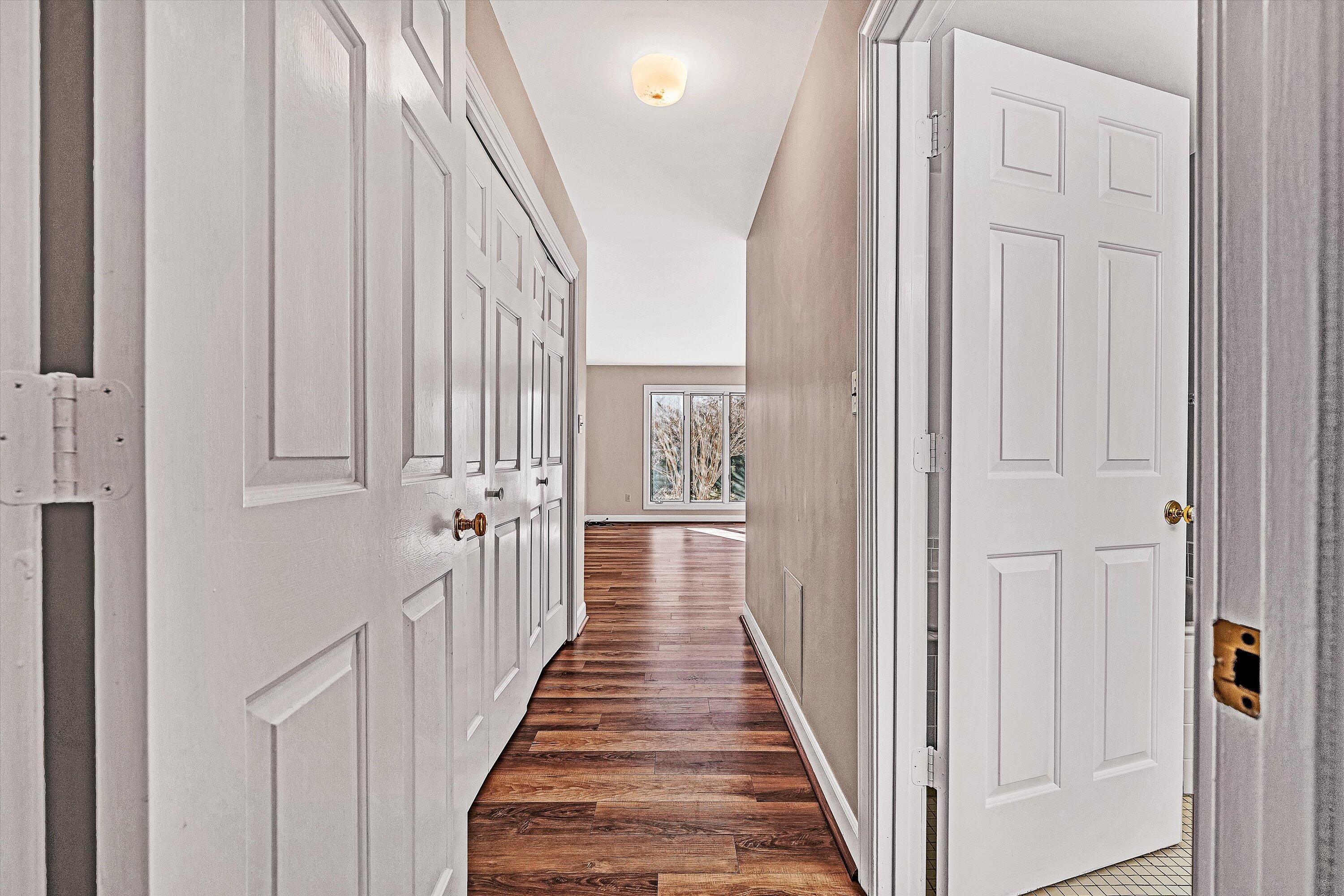 2537 South Clearing Road Salem, VA 24153 - Photo 19 of 28 a view of a hallway with wooden floor and entryway