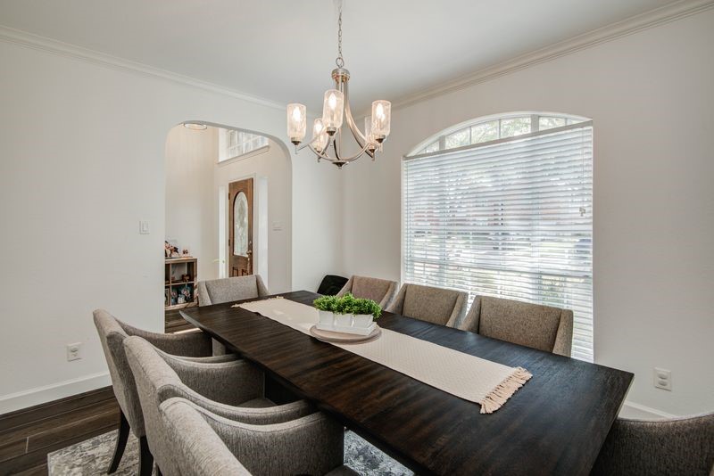 16722 Innisbrook Drive Houston, TX 77095 - Photo 5 of 33 Formal Dinning room