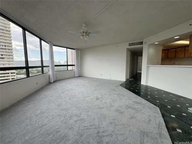 $3,595 | 2499 Kapiolani Boulevard, Unit 1701, Honolulu, HI 96826