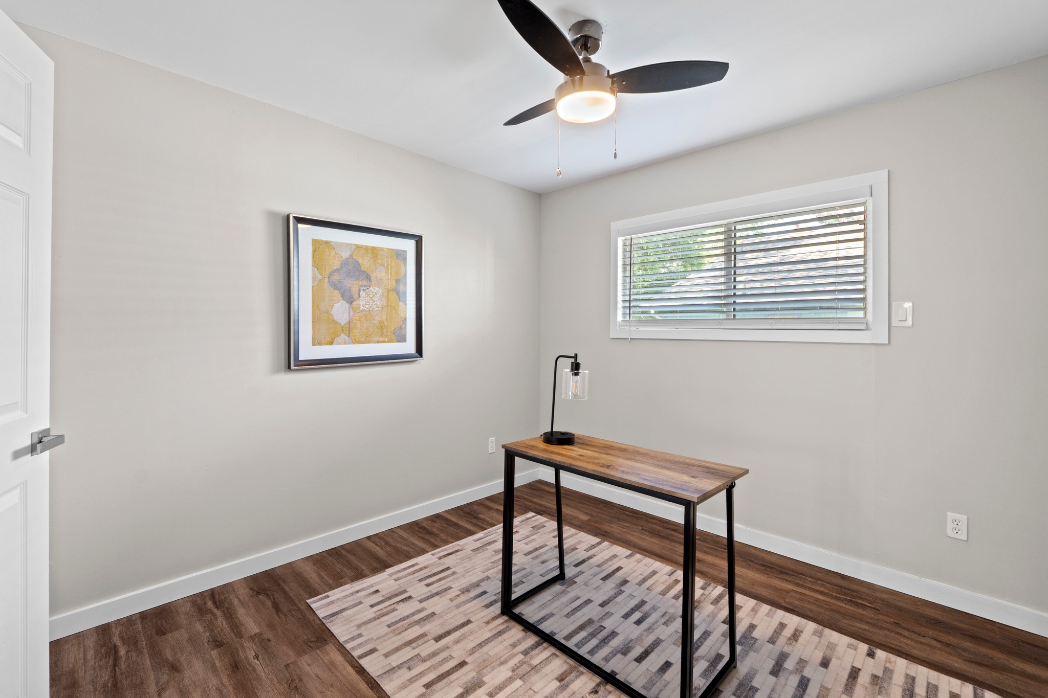 11811 Rotherham Drive Austin, TX 78754 - Photo 16 of 37 A well-lit, quiet space offers versatility for a home office or creative pursuits.