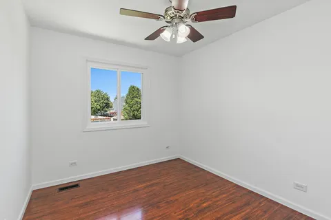 $390,000 | 1 Marie Court, South Elgin, IL 60177