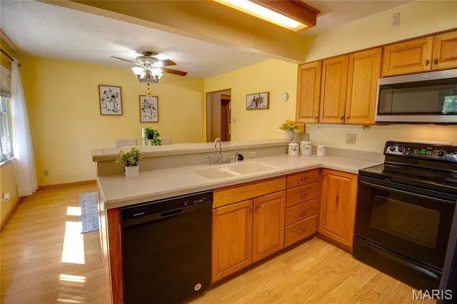 $195,000 | 4803 Paris Drive, Godfrey, IL 62035