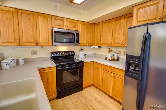 $195,000 | 4803 Paris Drive, Godfrey, IL 62035