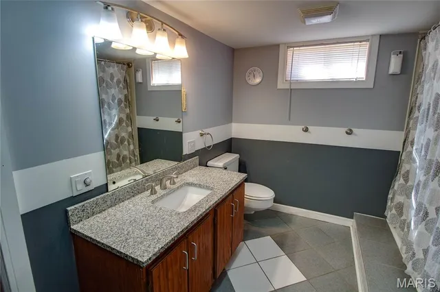 $195,000 | 4803 Paris Drive, Godfrey, IL 62035