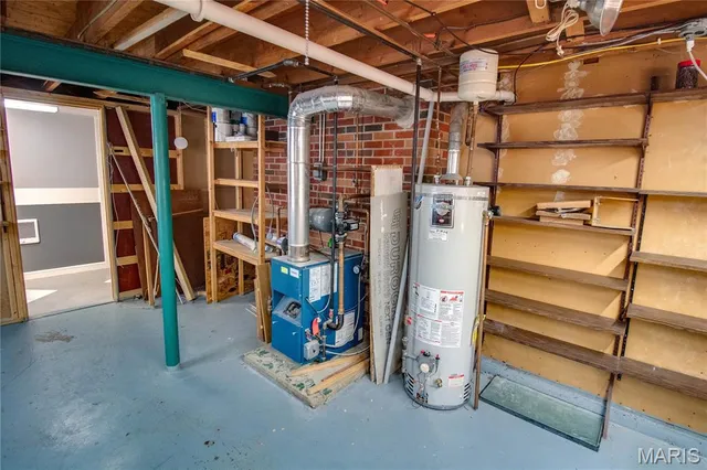 $195,000 | 4803 Paris Drive, Godfrey, IL 62035