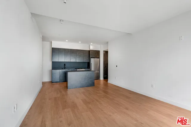 $4,395 | 10700 Tabor Street, Unit 313, Los Angeles, CA 90034