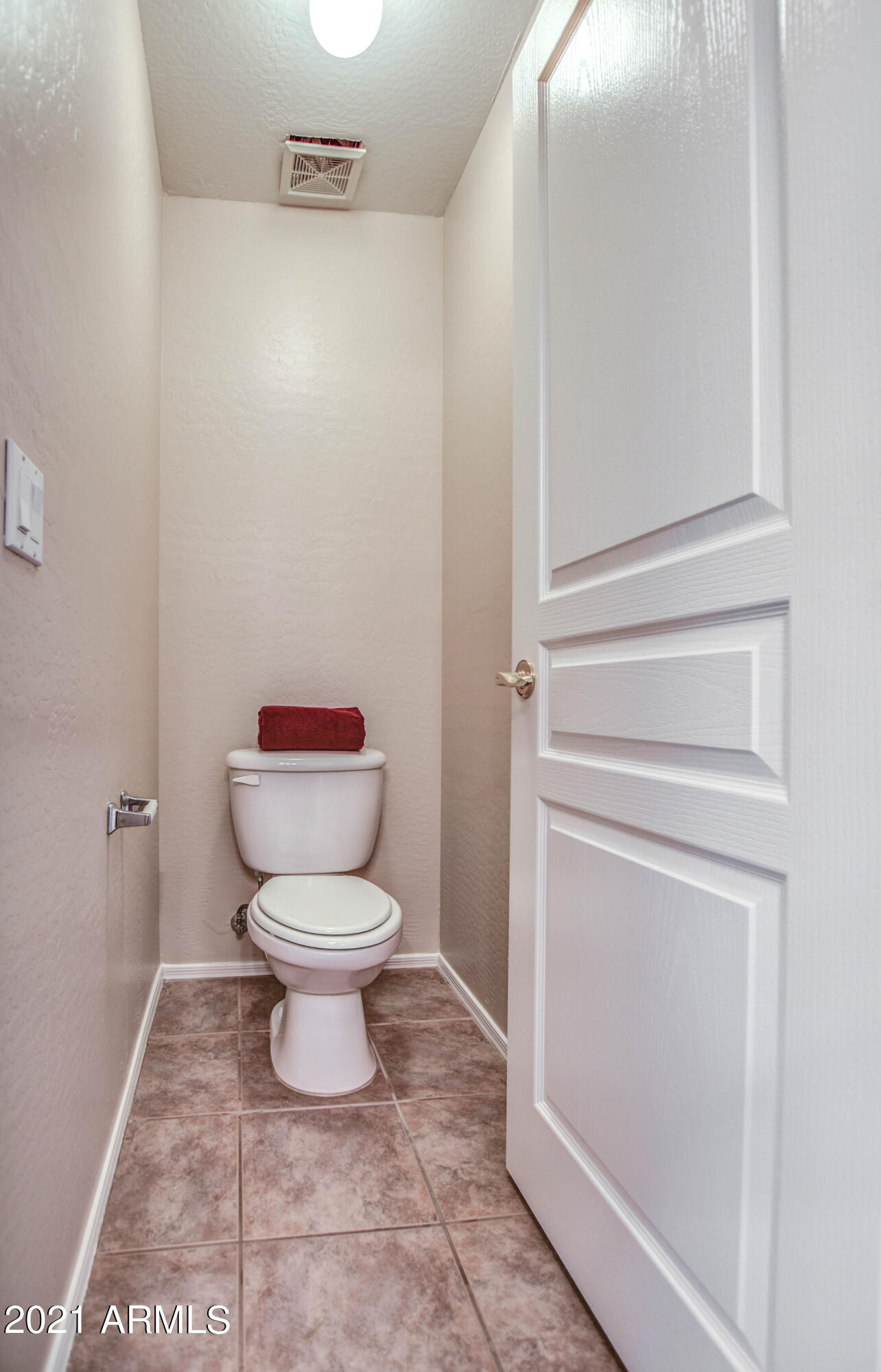 3787 East Chickadee Road Gilbert, AZ 85297 - Photo 17 of 41 a bathroom with a toilet