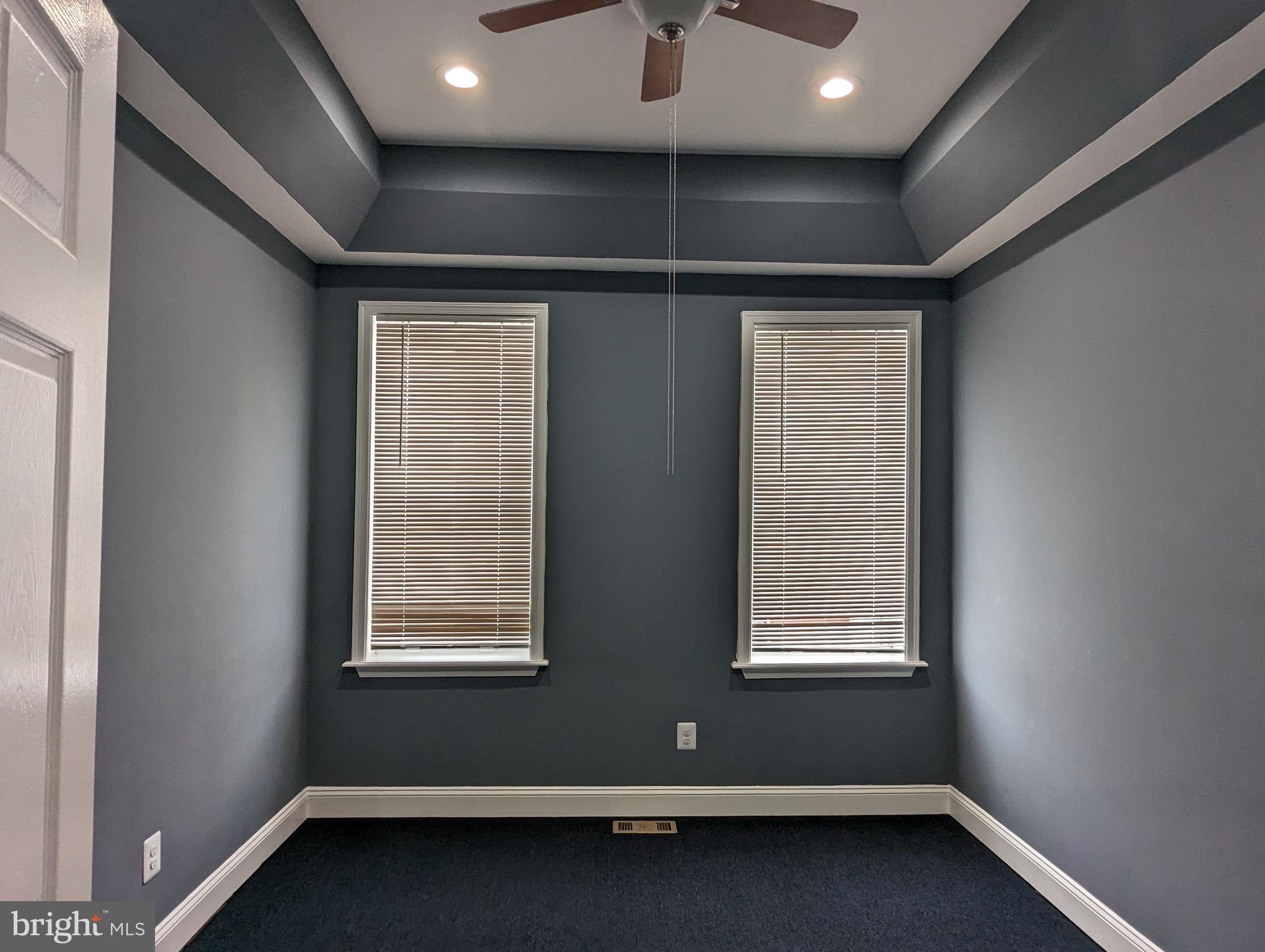 400 North Port Street Baltimore, MD 21224 - Photo 13 of 26 Primary Bedroom with Trayed Ceiling