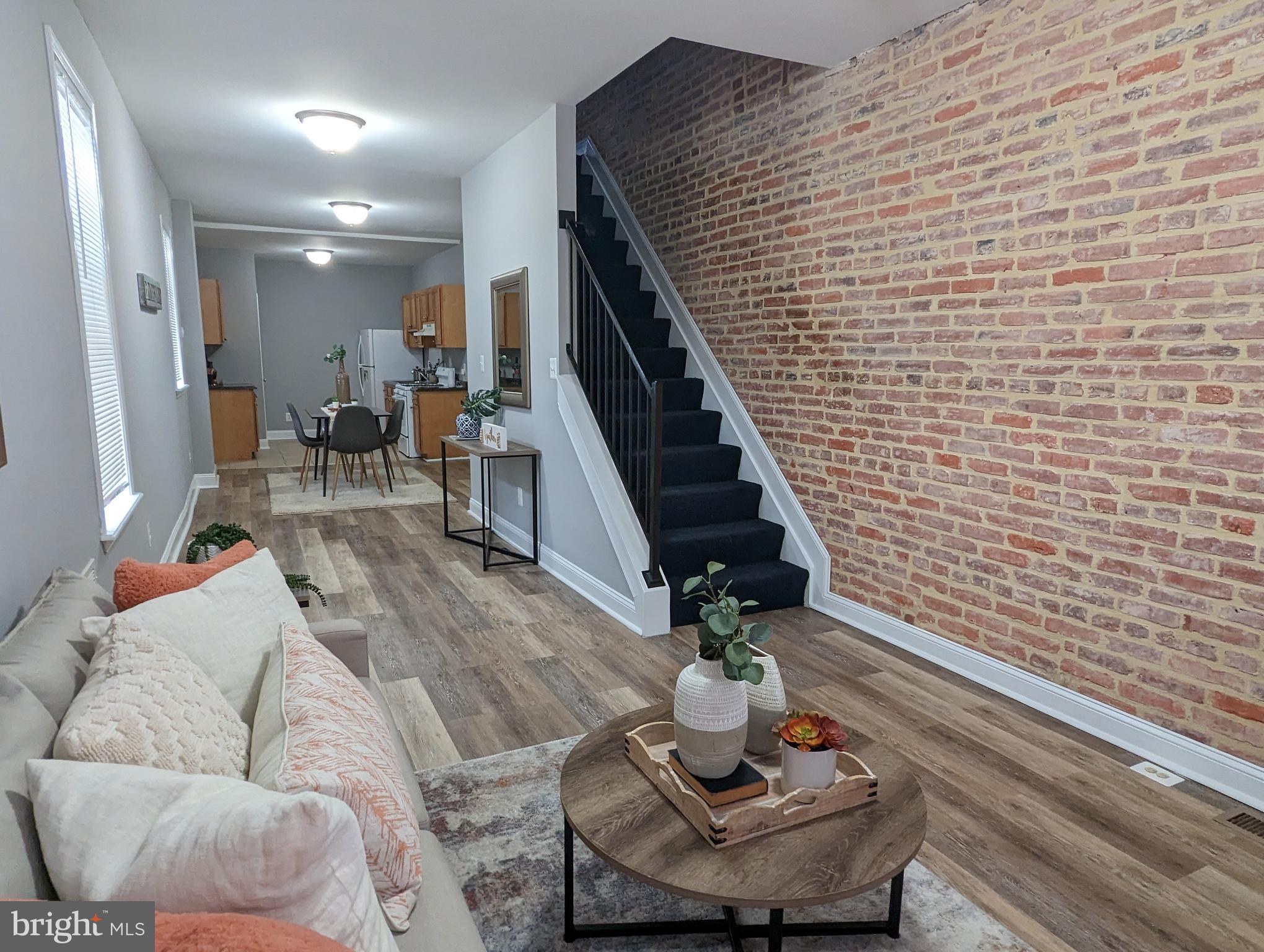 400 North Port Street Baltimore, MD 21224 - Photo 5 of 26 Beautiful Living Room