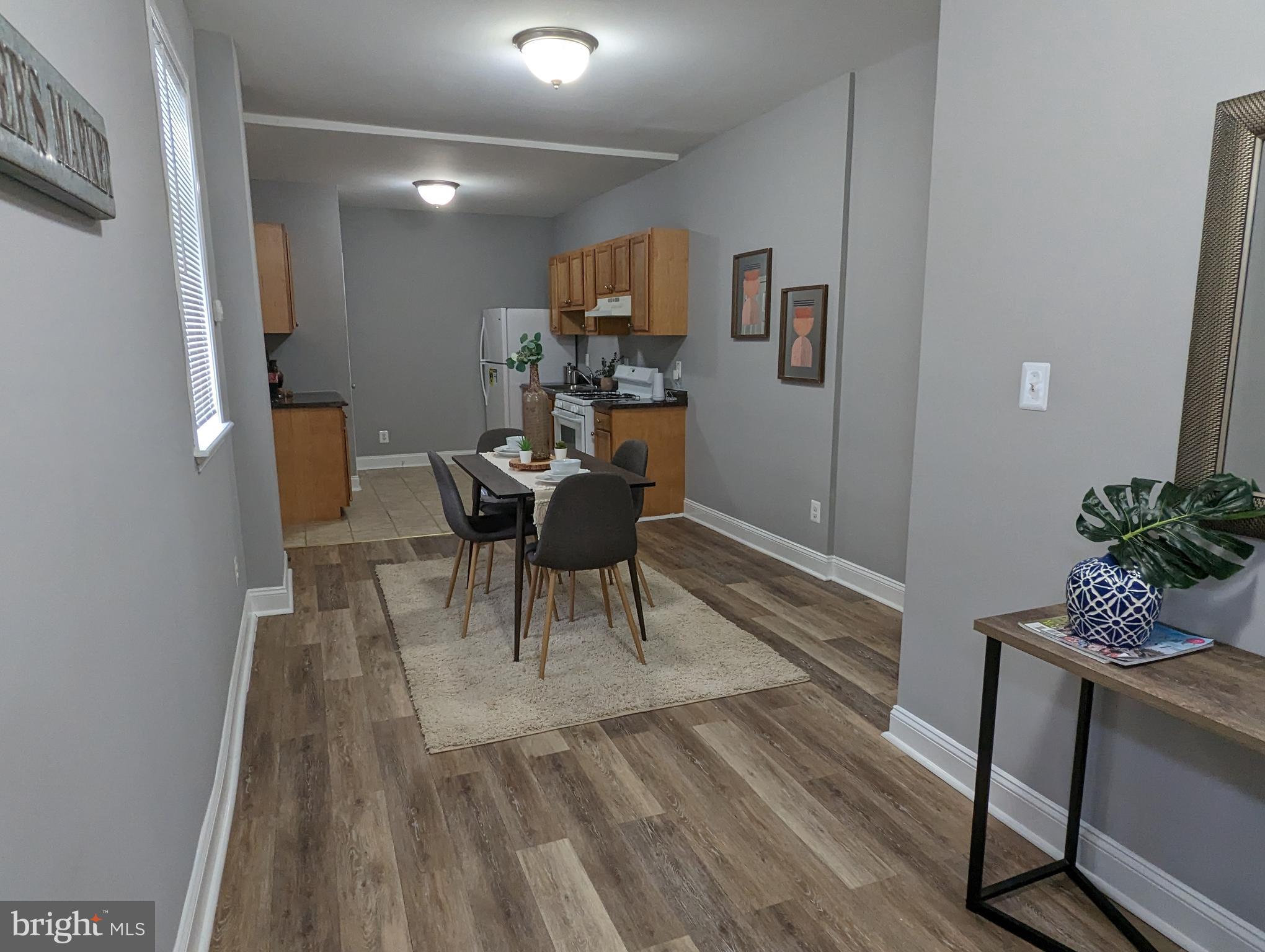 400 North Port Street Baltimore, MD 21224 - Photo 6 of 26 Spacious Dining Area