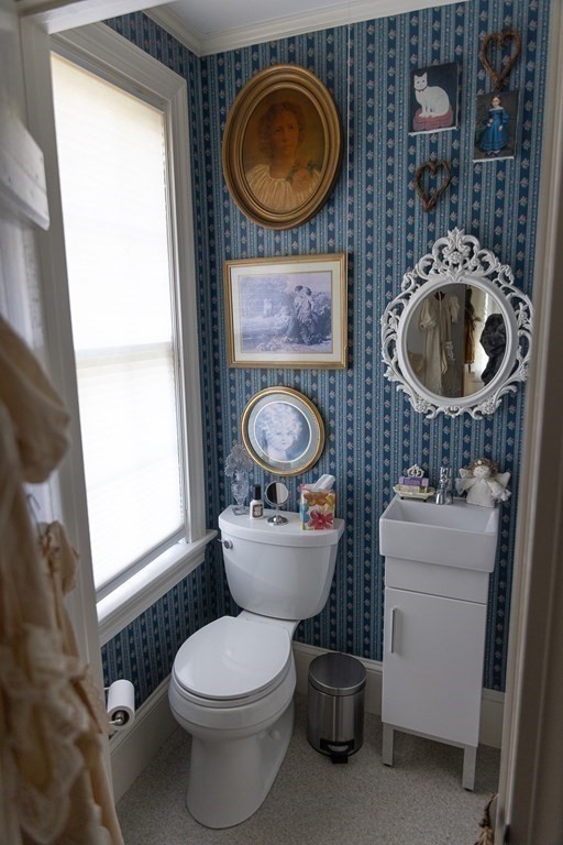 244 High Street Fall River, MA 02720 - Photo 11 of 23 Gallery Image 11