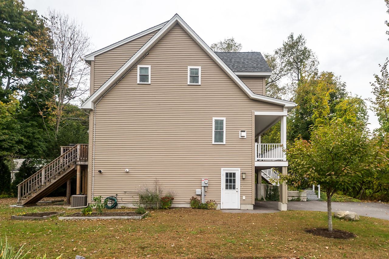 9 Veterans Way Exeter, NH 03833 - Photo 8 of 9 Gallery Image 8