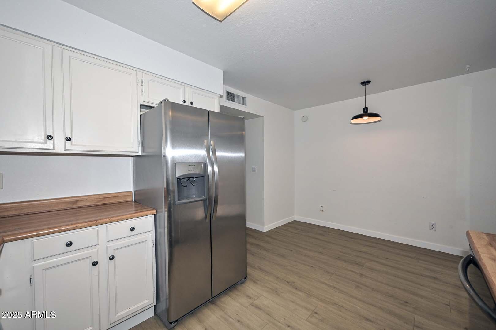 7977 West Wacker Road, Unit 174 Peoria, AZ 85381 - Photo 14 of 42 Kitchen-Breakfast Room