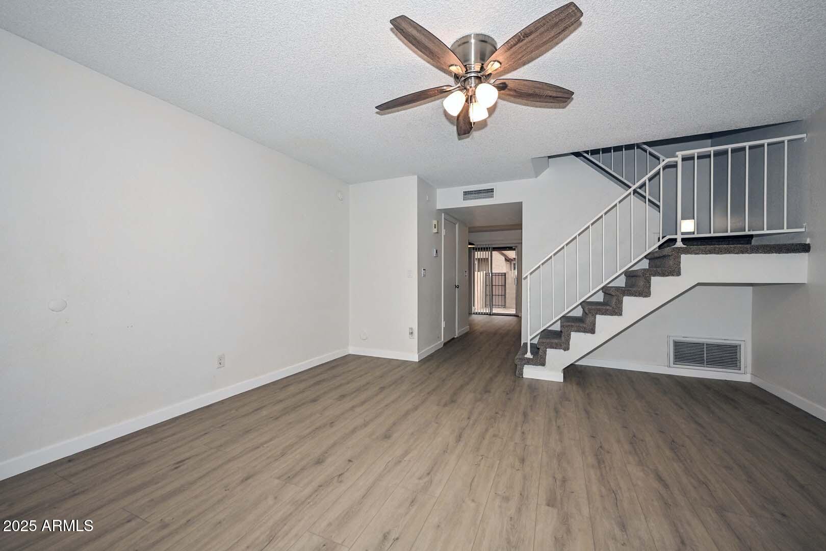 7977 West Wacker Road, Unit 174 Peoria, AZ 85381 - Photo 7 of 42 Great Room4