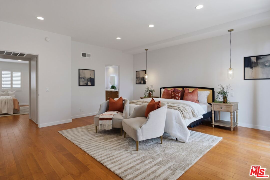 4429 Alla Road, Unit 2 Marina del Rey, CA 90292 - Photo 17 of 30 Gallery Image 17