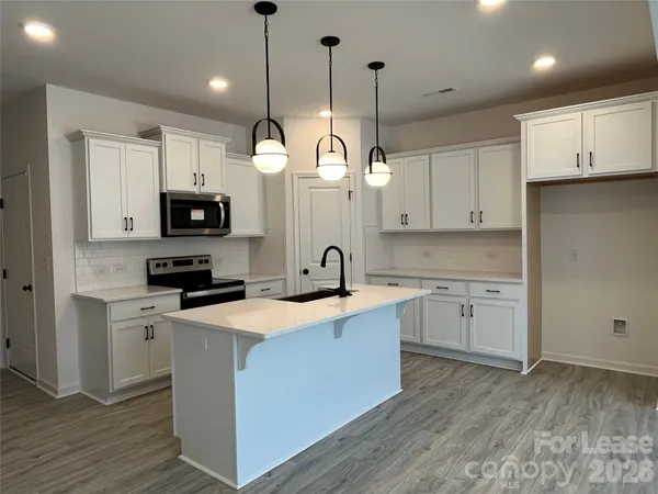 $2,250 | 11031 Pagebrook Lane, Charlotte, NC 28214